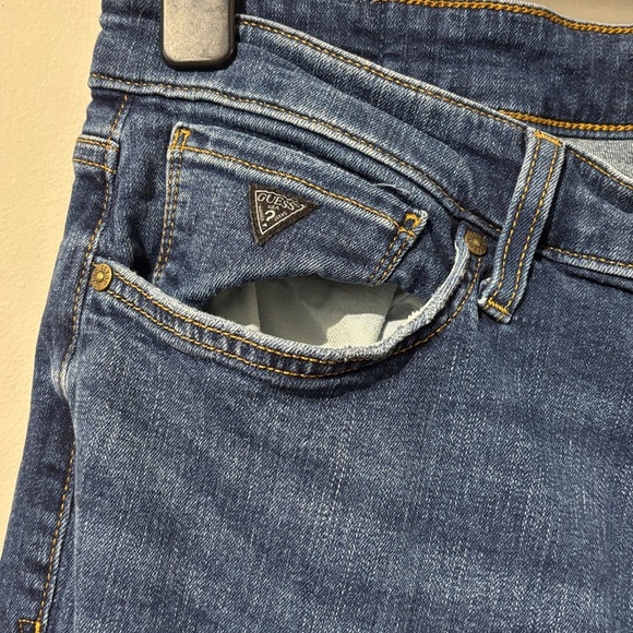 🎉4/30$🎉 Guess Men's Slim Straight Jeans - Dark Blue - Picture 3 of 6